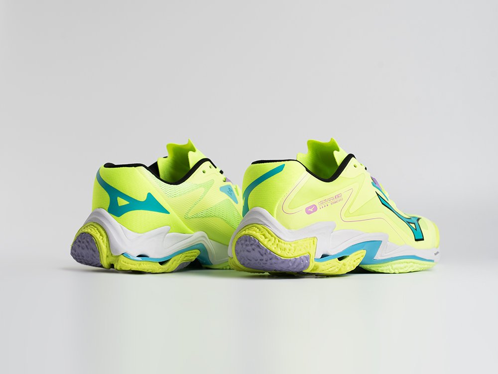 Mizuno Wave Lightning Z8 (Kids)