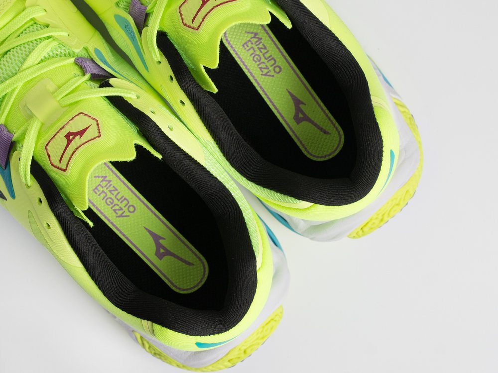 Mizuno Wave Lightning Z8 (Kids)